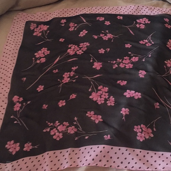 Bundle of 3 Neck Scarves Perfect for Suits - Picture 5 of 5